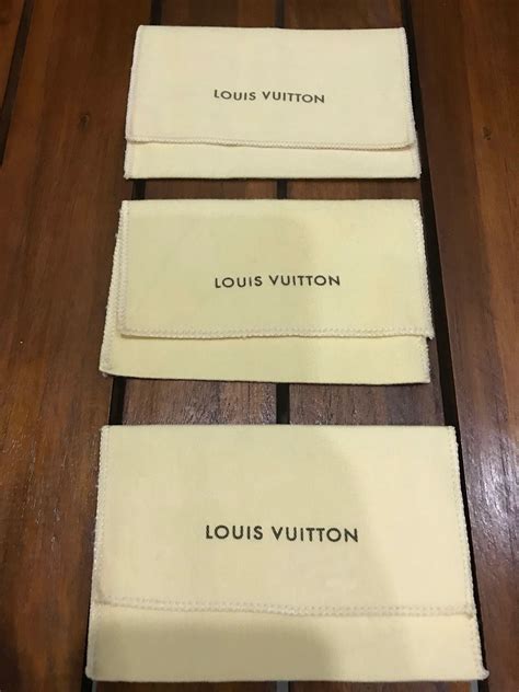 dust bag louis vuitton originale vintage|louis vuitton transparent beach bag.